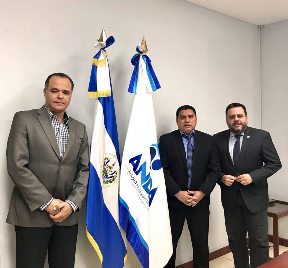 Encuentro en la Administración Nacional de Acueductos y Alcantarillados de El Salvador (ANDA)