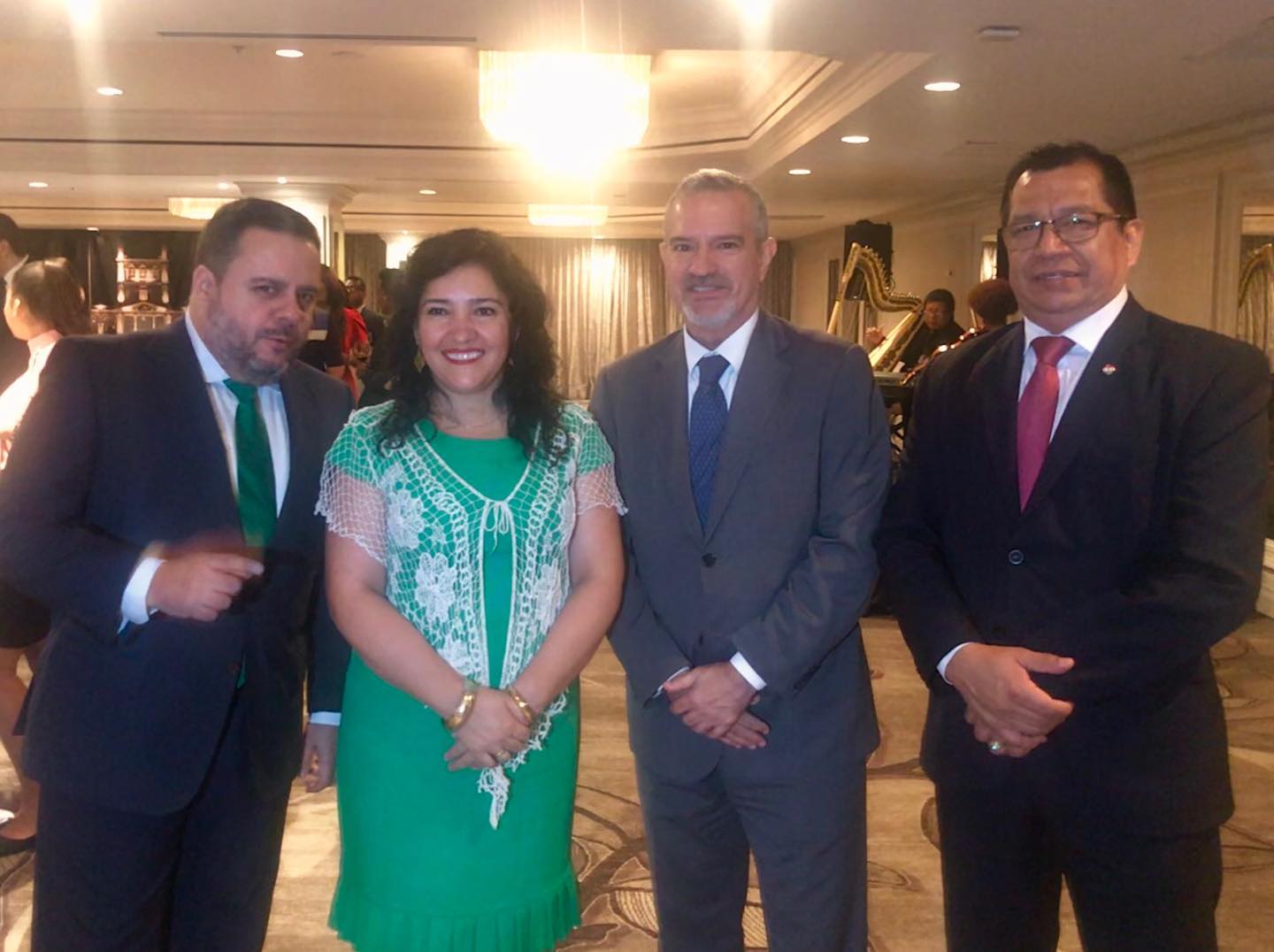 Presentación de “Destino Paraguay”